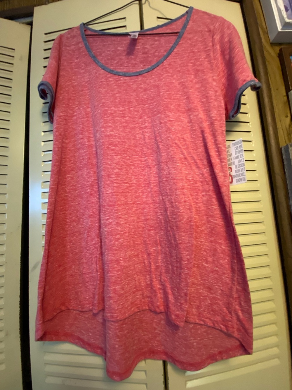 LuLaRoe Heathered Rose Scoop Neck Short Sleeve Top